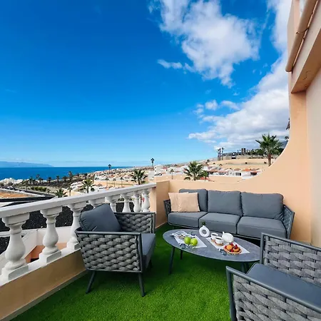 Paradise Ocean View Apartment With Terrace דירה אדחה