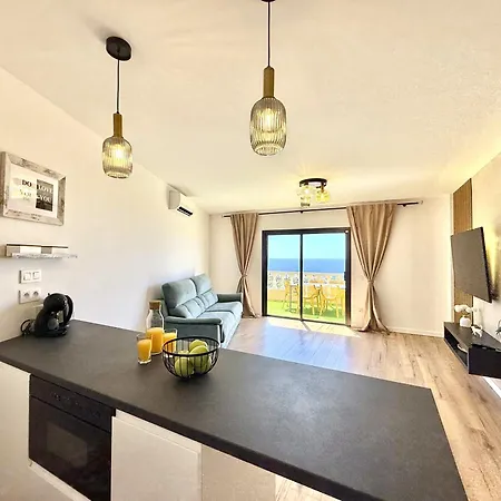 Paradise Ocean View Apartment With Terrace *